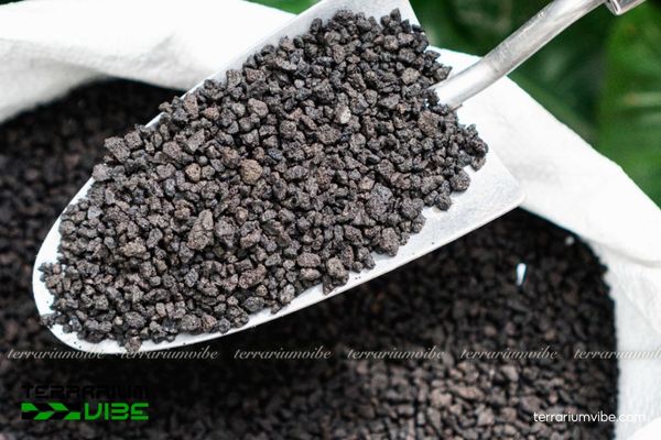 Đá nham thạch đen 2 Đặc tính nổi bật của đá nham thạch đen