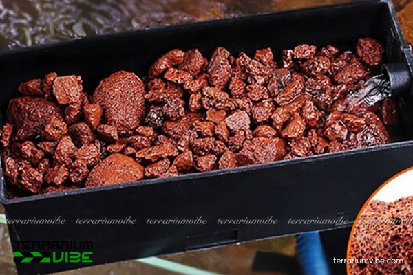 Đá nham thạch đỏ 3 Tác dụng của đá nham thạch đỏ trong làm tiểu cảnh